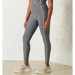 YPB- Grey Athletic Leggings with White Piping- Size XS- Preloved- 7/8th Length